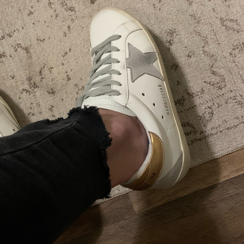 Faux Golden goose size 37 grey white gold color Great Condition